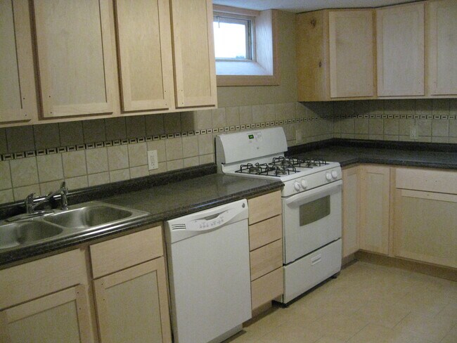 Foto del edificio - 2701 Delaware St SE