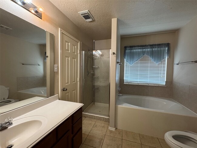 Foto del edificio - 10738 Plum Dale Way