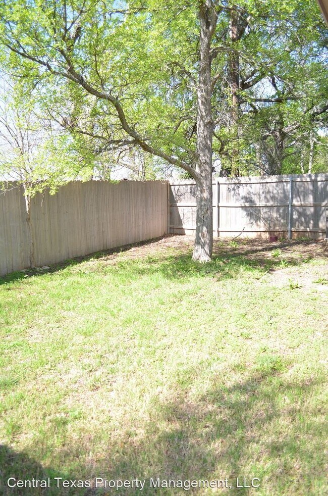 Building Photo - 3 br, 2 bath House - 1611 B Libby