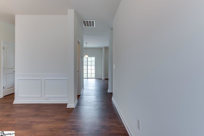 Foto del edificio - 321 New Spring Ln