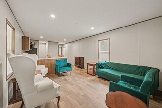 Building Photo - 27115 Azalea Ct