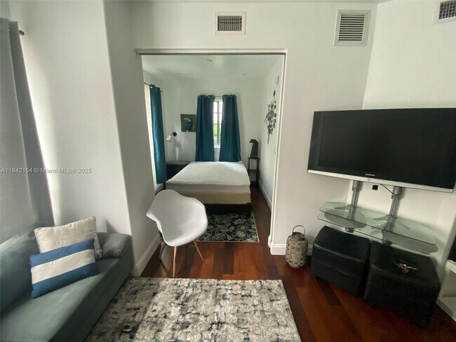 Foto del edificio - 526 15th St