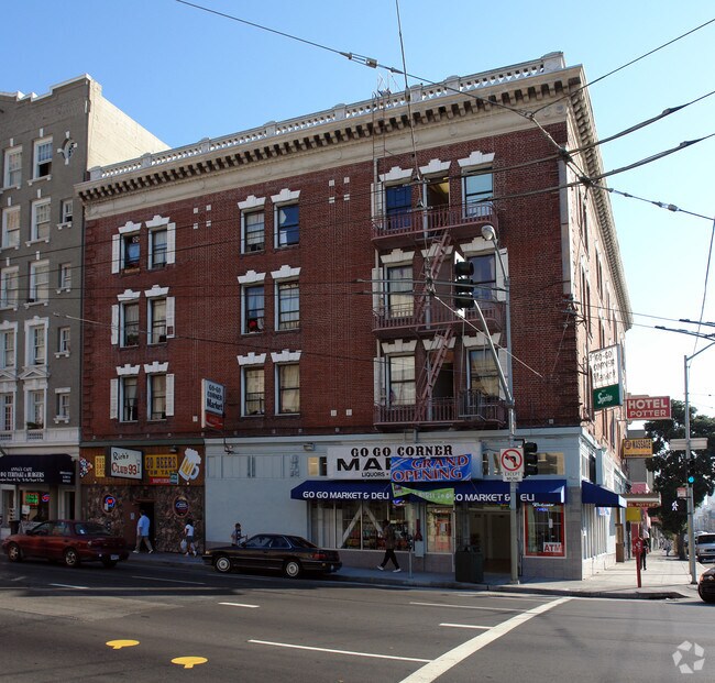 Building Photo - Potter Hotel
