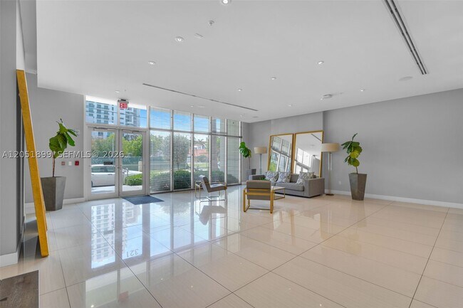 Foto del edificio - 321 NE 26th St