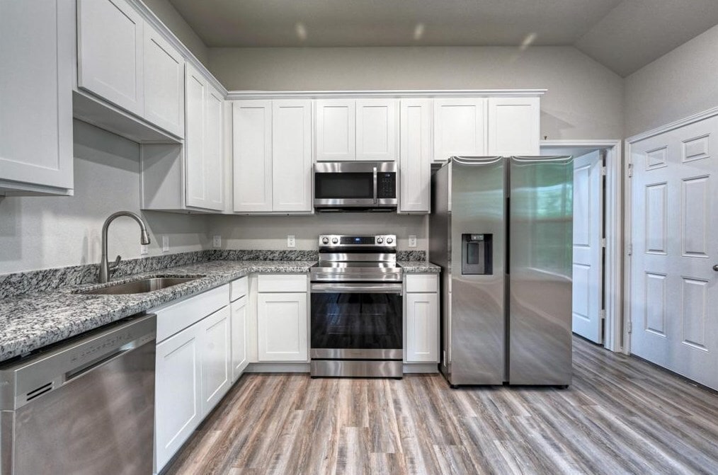 Building Photo - 10994 Amblewood St
