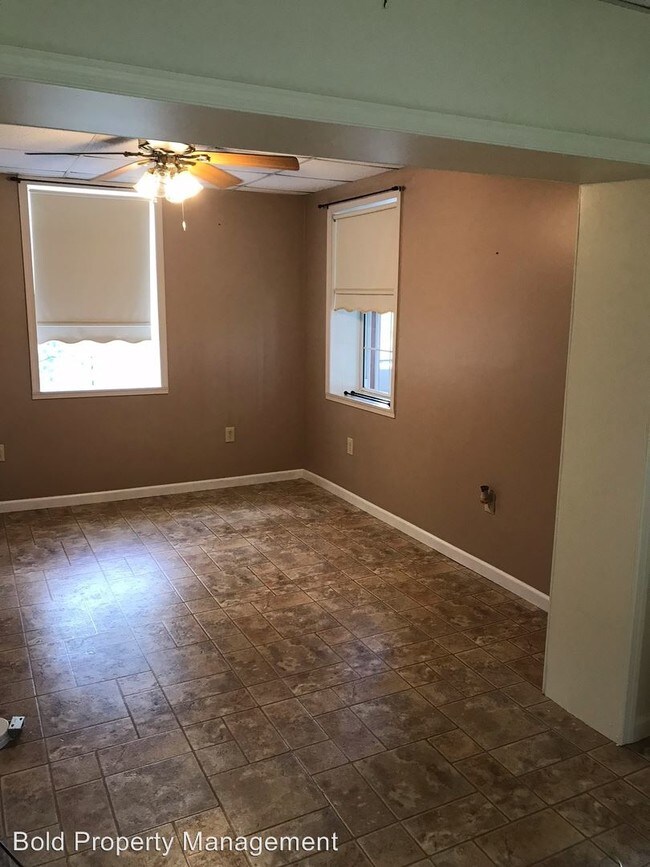 Building Photo - 3 br, 1.5 bath House - 645 S Ramona
