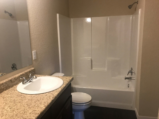 Building Photo - 3814 Rosebud Ln