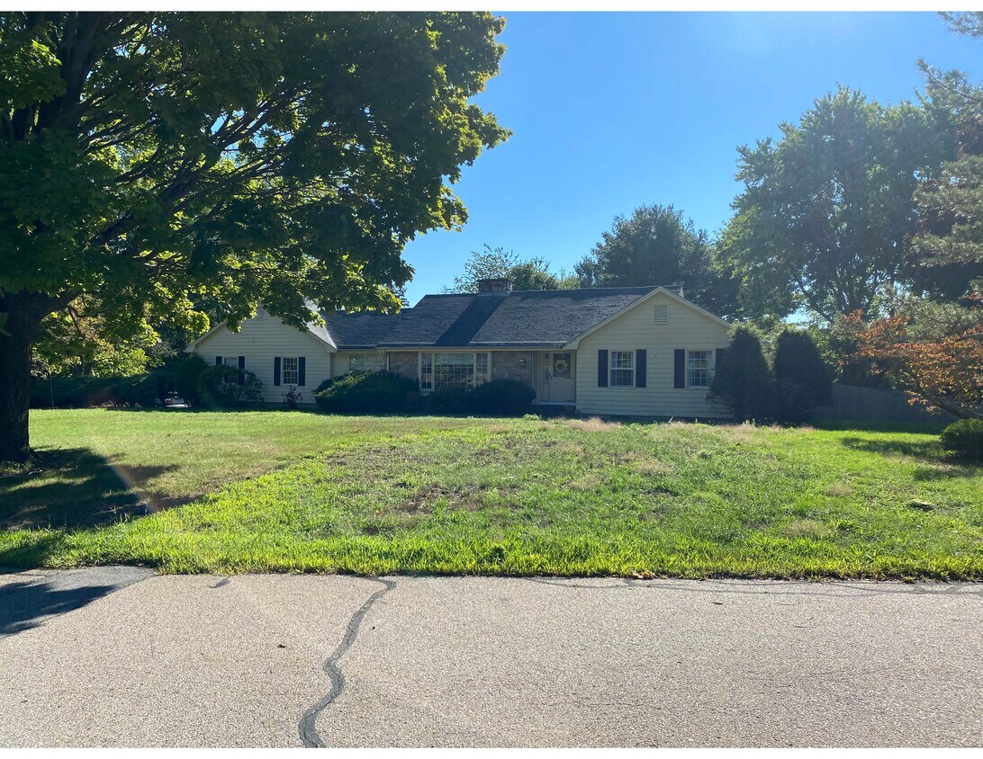 101 Weatherbee Dr, Westwood, MA 02090 House Rental in Westwood, MA