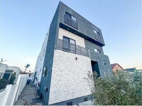 Building Photo - 3020 Virginia