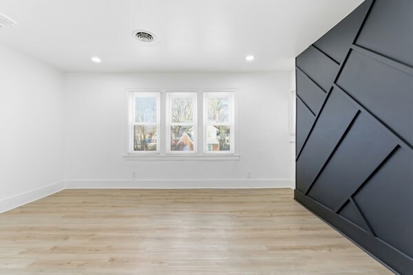 Foto del edificio - 16230 Indiana St