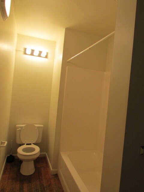 Foto del edificio - 124 N Earl St