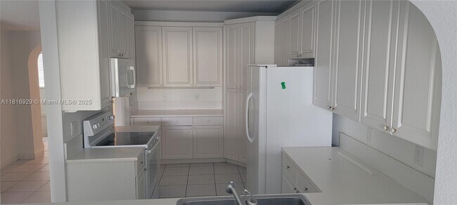 Foto del edificio - 10710 NW 66th St