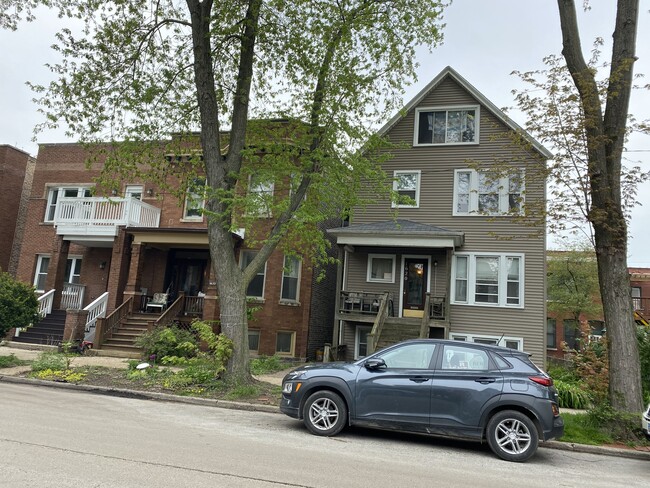 Building Photo - 1620 Summerdale W Ave