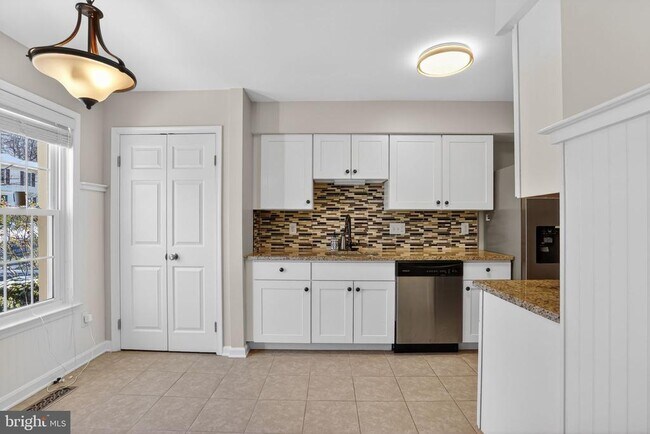 Foto del edificio - 5816 Apple Wood Ln