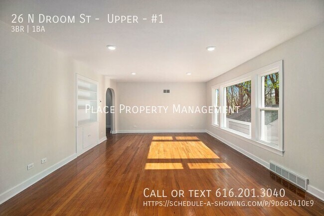 Building Photo - 26 N Droom Updated 3 bedroom main level unit!