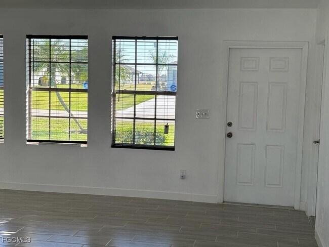 Foto del edificio - 305 NE 23rd St