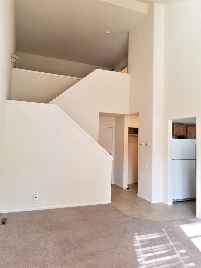 Foto del edificio - 2203 Copper Creek Dr