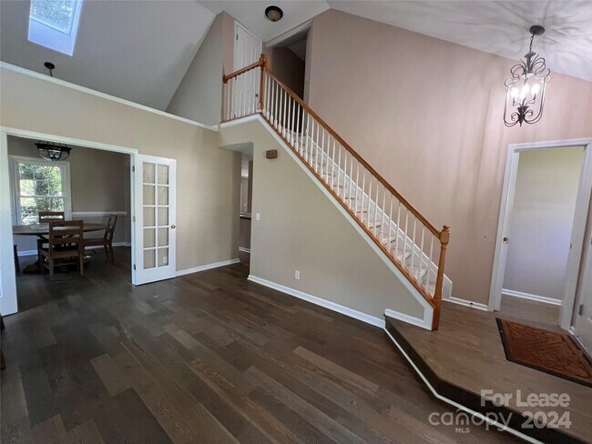 Foto del edificio - 10114 Drew Ct