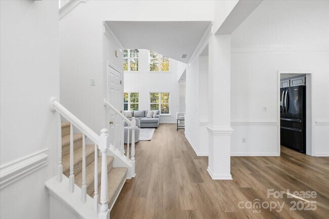 Foto del edificio - 7709 Sedgebrook Dr E