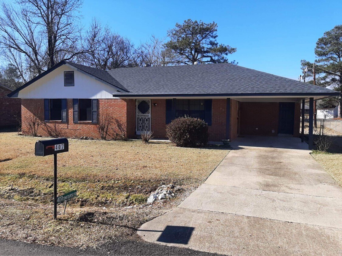 407 Concourse Rd, Columbus, MS 39702 House Rental in Columbus, MS