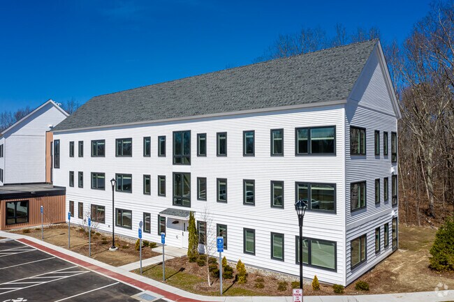 Oak Tree Village Apartments Griswold Ct Apartments Com