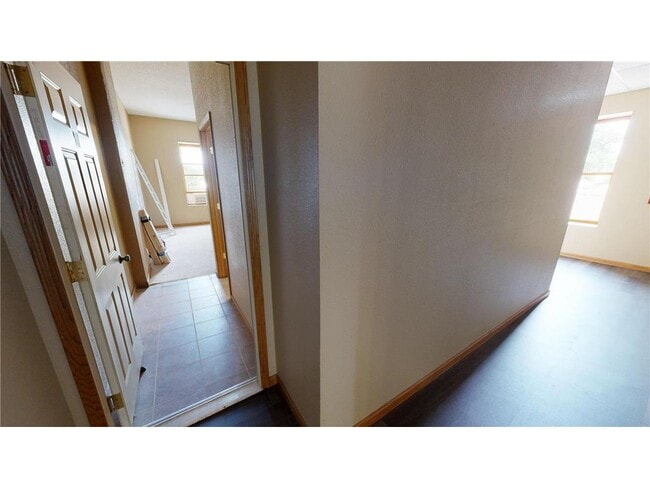 Building Photo - 539 Pacific Ave SW