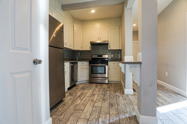 Photo - 77 Linden St Apartment