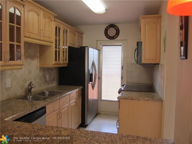 Photo - 4502 N Federal Hwy Apartment