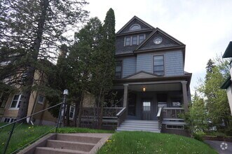 Building Photo - 1607 E Superior St