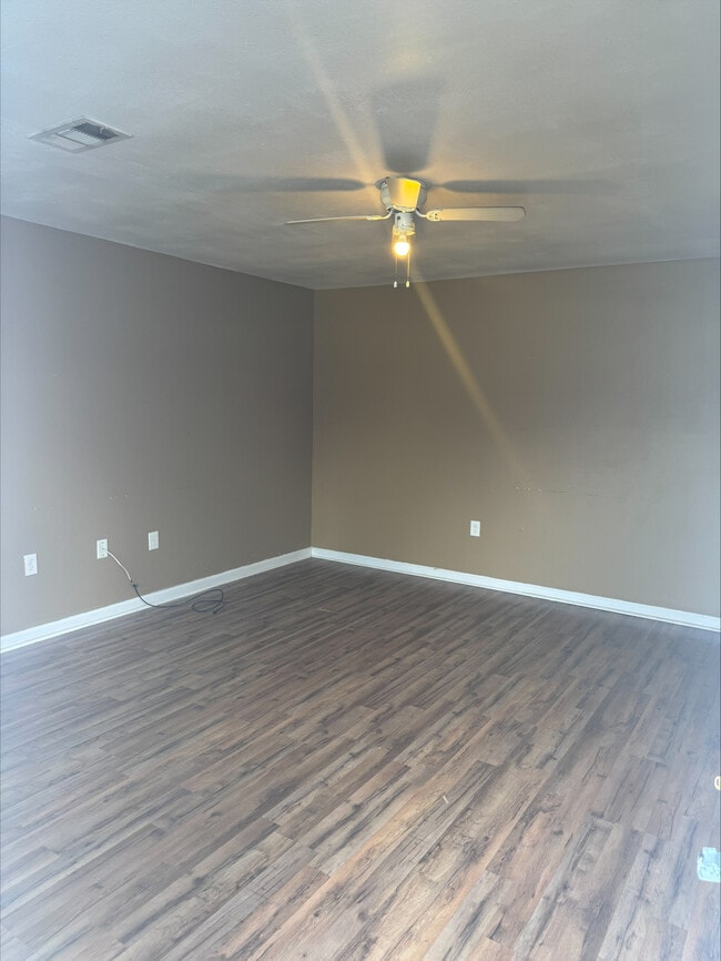 Building Photo - 16678 S Amite Dr