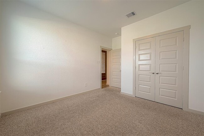 Building Photo - 29326 Red Rocks Pk Dr