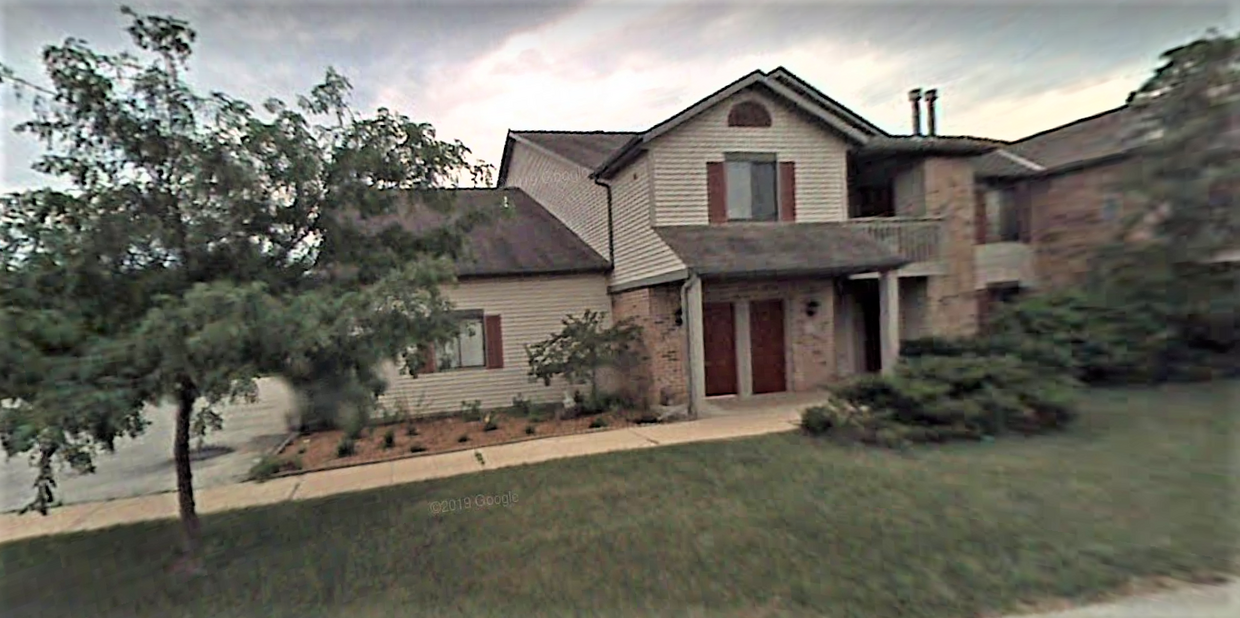 Front View - W192S7863 Overlook Bay Rd