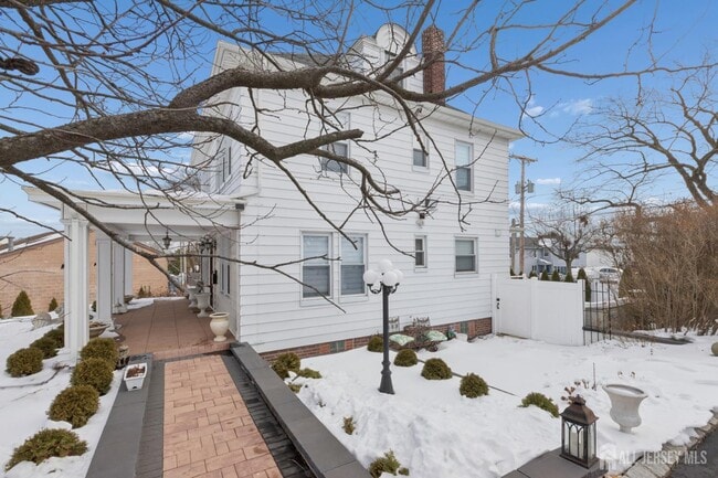 Foto del edificio - 415 Main St