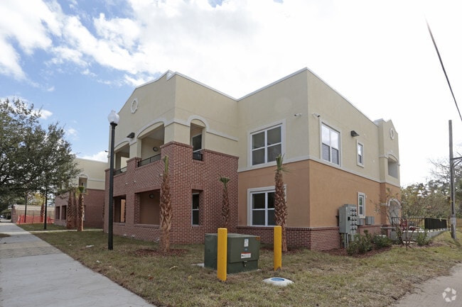 Building Photo - Dozier Apartments