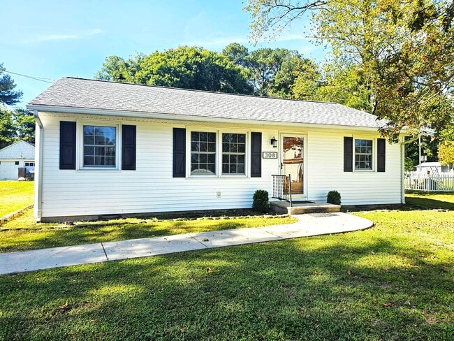 Building Photo - 308 Carey Ave