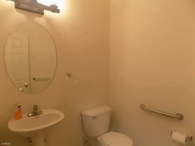 Building Photo - 2 br, 2.5 bath Condo - 25762 Maritime Cir S