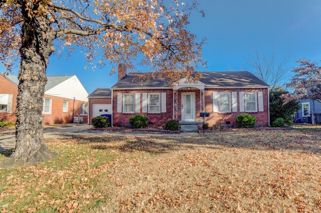 Building Photo - Coming Soon! Huge Tulsa Gem, 2 Bed 1.5 Bath