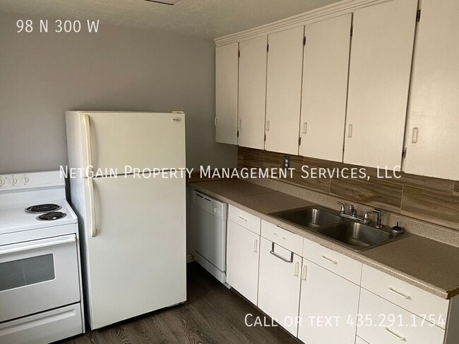 Building Photo - 98 N 300 W
