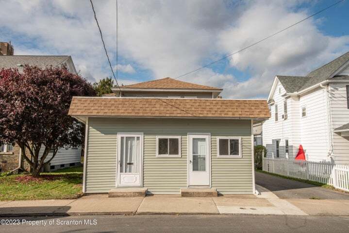 Foto principal - 124 Delaware Ave