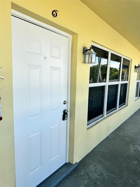 Foto del edificio - 2120 NE 42nd Ct