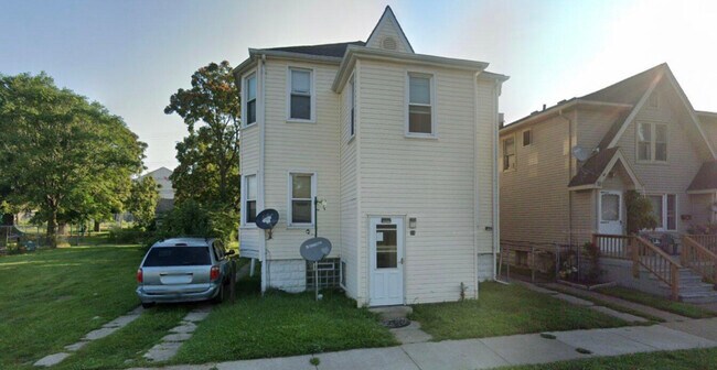 Move in today! Gas and Electric included! - 34 W Cicotte St