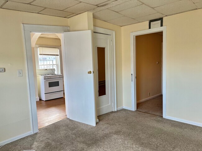 Building Photo - 312 Harrison Ave