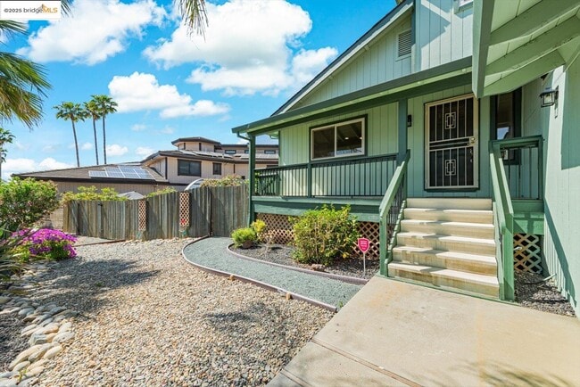 Building Photo - 5575 Marlin Dr