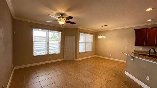 Foto del edificio - Unfurnished Annual Rental
