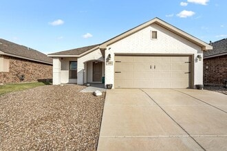 Building Photo - 1209 E 89th St