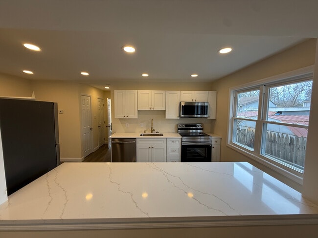 Kitchen - 40 Hydrangea St