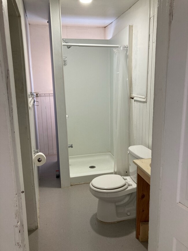 Building Photo - 146 1st St