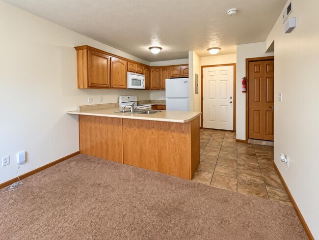 Foto del edificio - 323 Creekside Dr