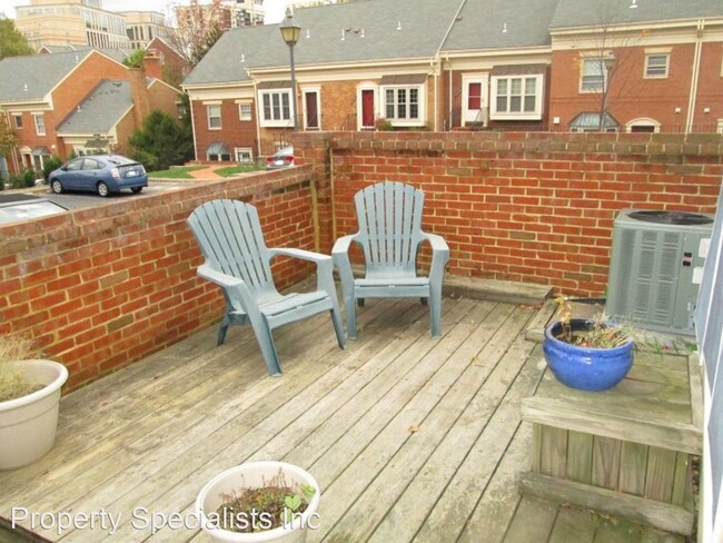 Building Photo - 1 br, 1 bath House - 2518 N..Fairfax Drive #A