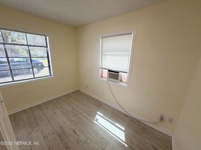 Foto del edificio - 2056 Navaho Ave